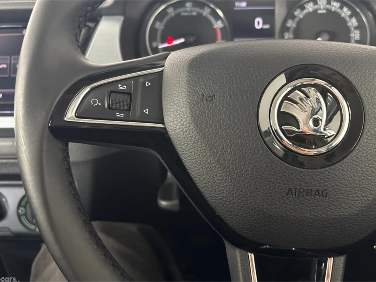 Skoda Fabia Hatchback, Petrol, 2019, Blue
