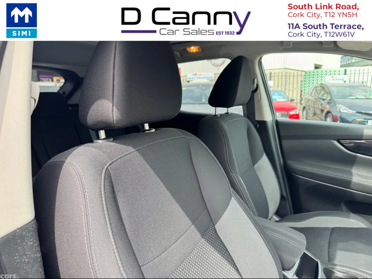 Nissan Qashqai MPV, Petrol, 2019, Grey