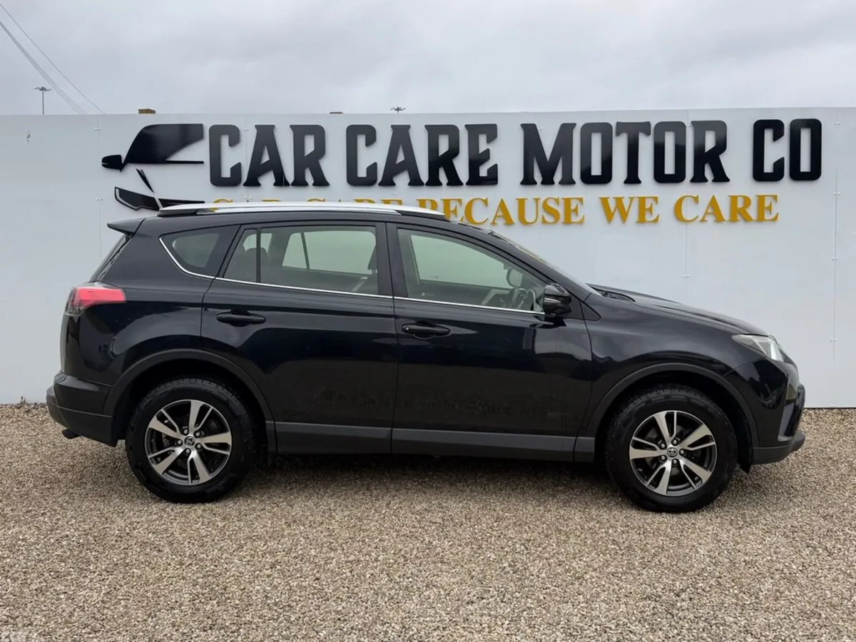 Toyota RAV4 MPV, Diesel, 2016, Black