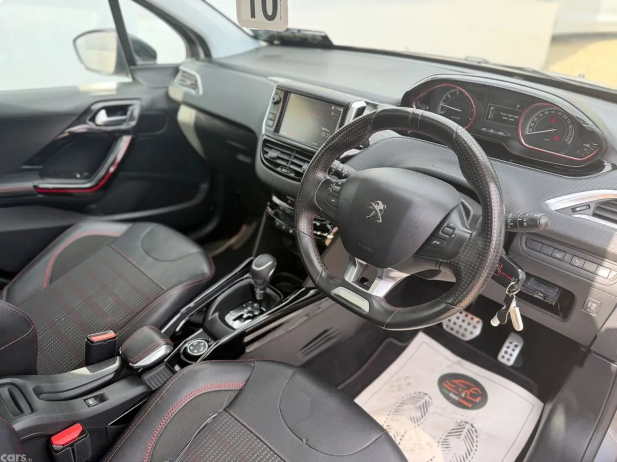 Peugeot 2008 Estate, Petrol, 2017, Grey