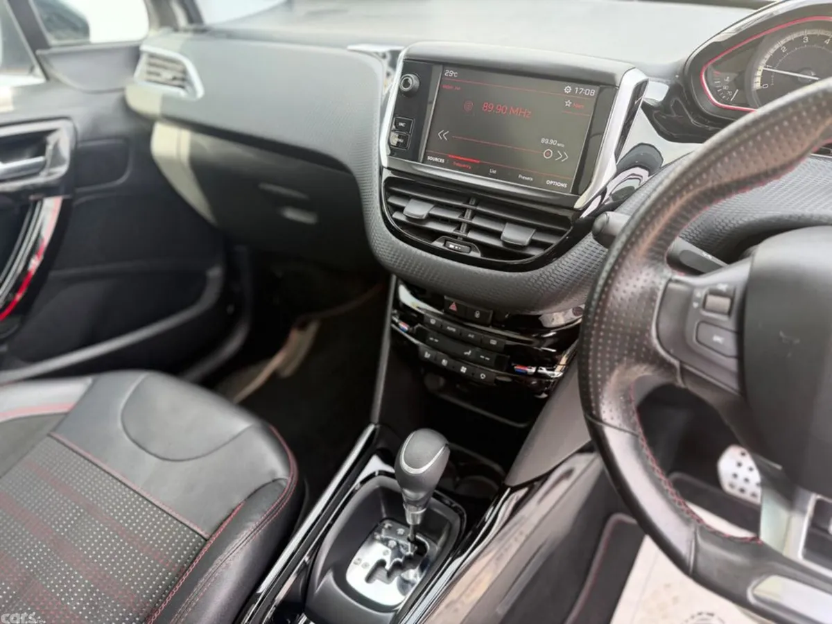 Peugeot 2008 Estate, Petrol, 2017, Grey