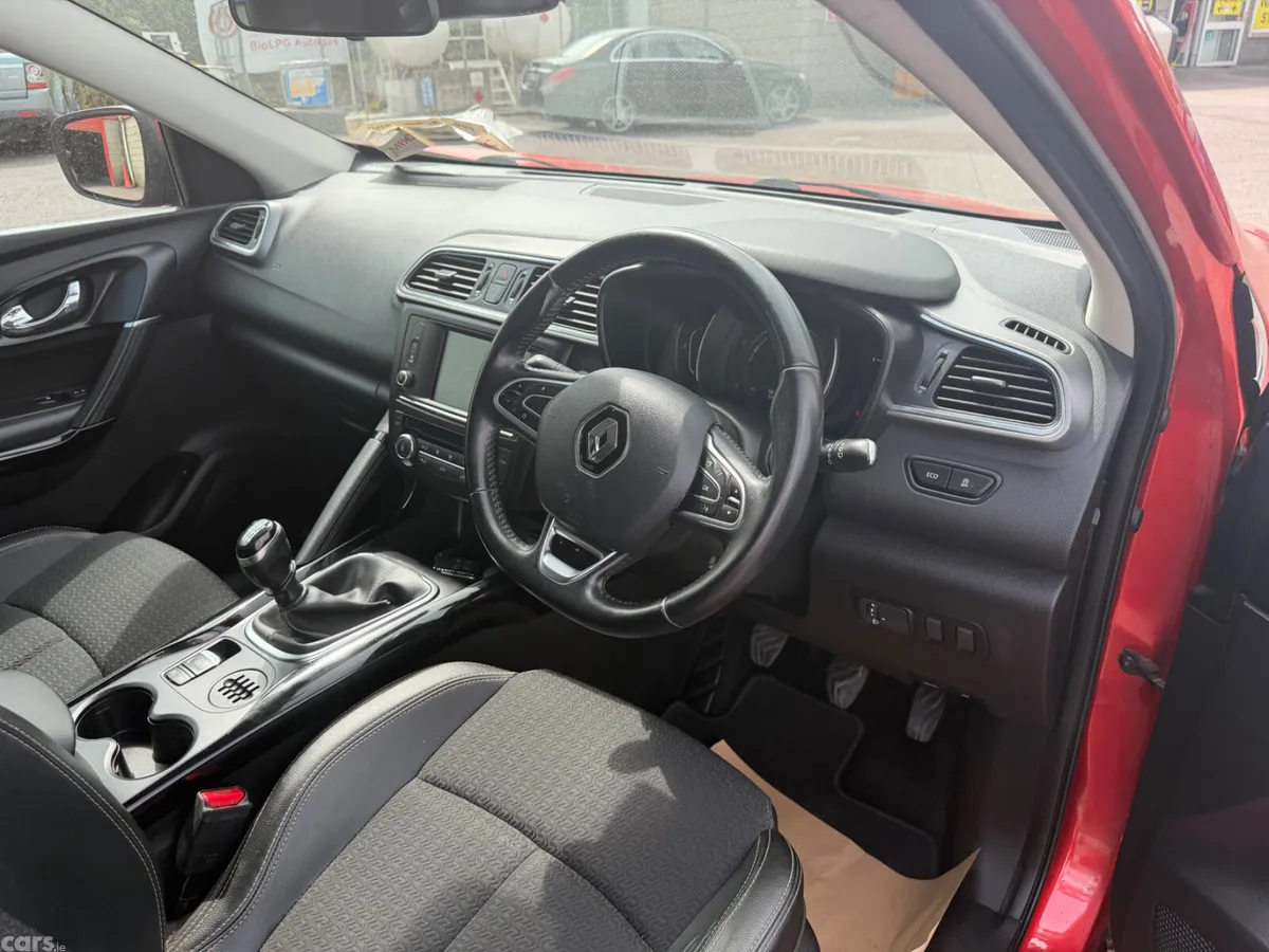 Renault Kadjar SUV, Diesel, 2016, Red