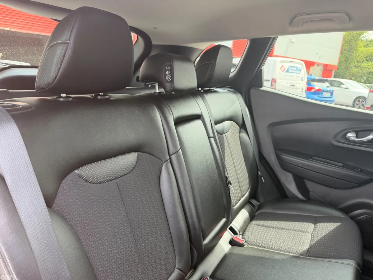 Renault Kadjar SUV, Diesel, 2016, Red