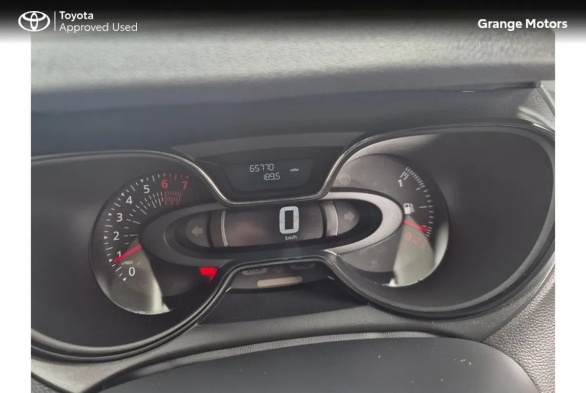 Renault Captur Hatchback, Petrol, 2019, Grey