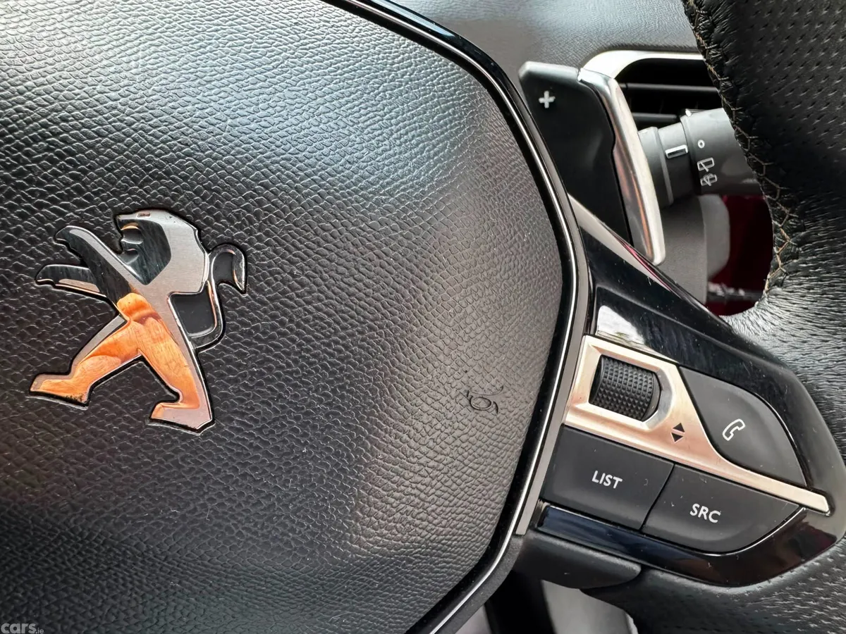 Peugeot 3008 SUV, Petrol Hybrid, 2024, Red
