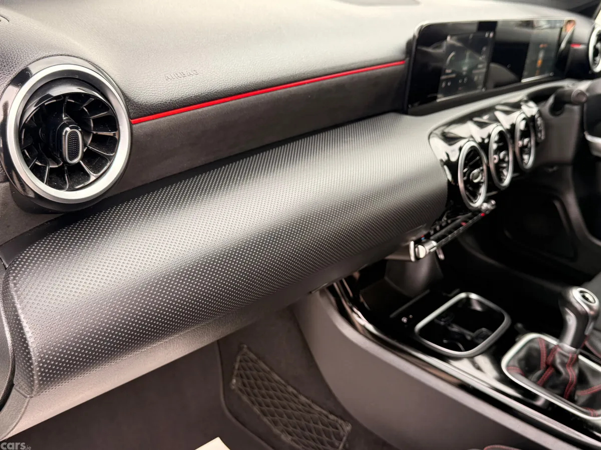 Mercedes-Benz A-Class Estate/Jeep, Diesel, 2020, White