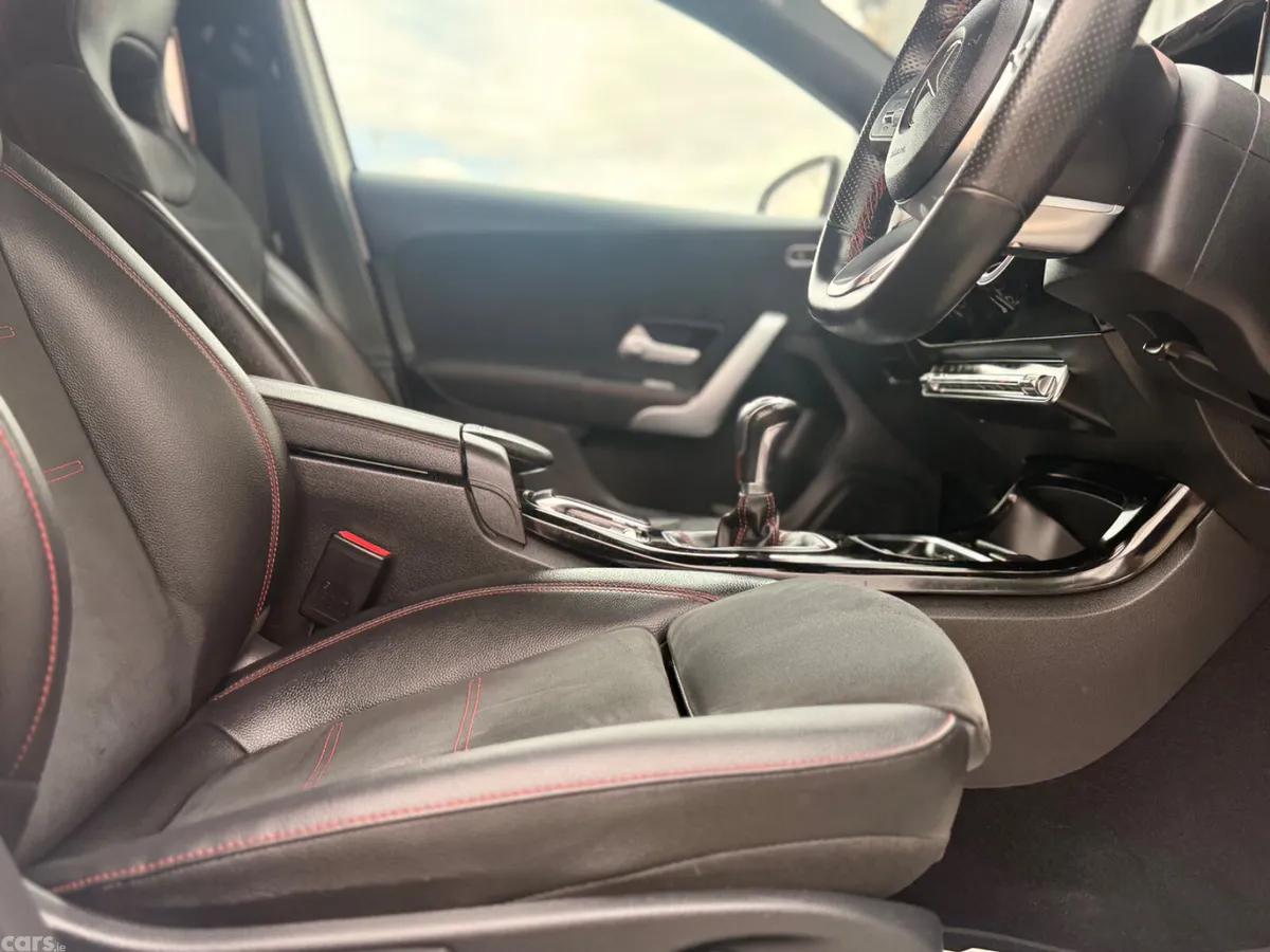 Mercedes-Benz A-Class Estate/Jeep, Diesel, 2020, White