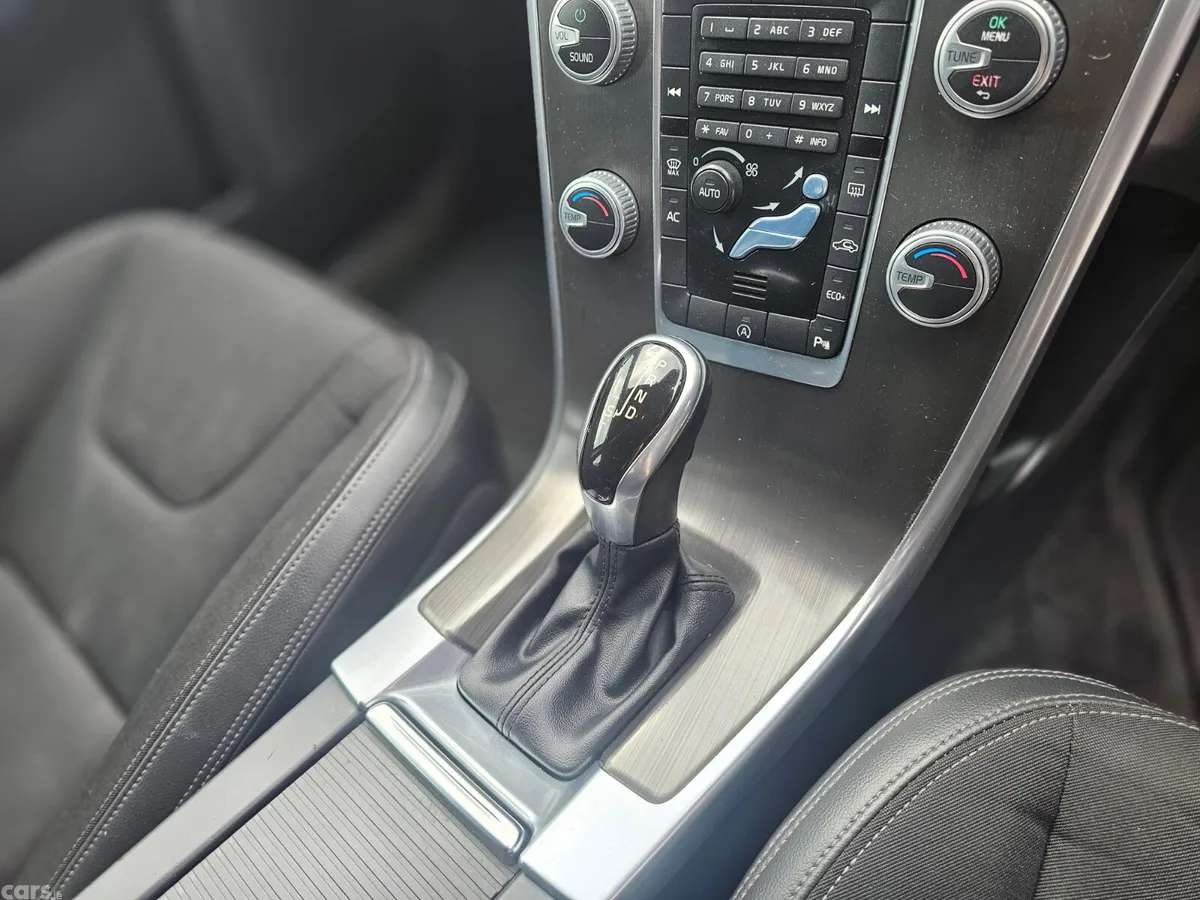 Volvo XC60 SUV, Diesel, 2015, Blue