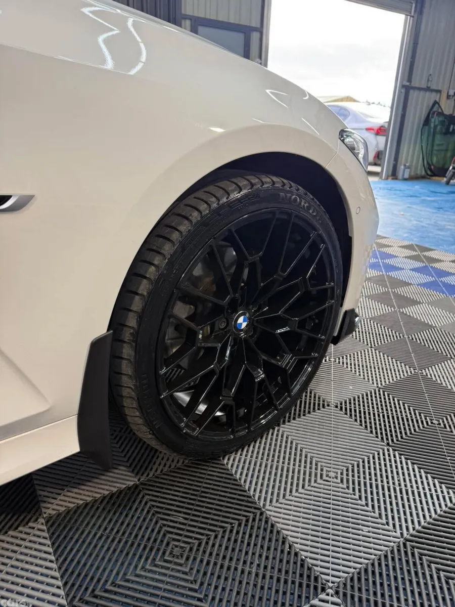 BMW 3-Series Saloon, Petrol Hybrid, 2023, White