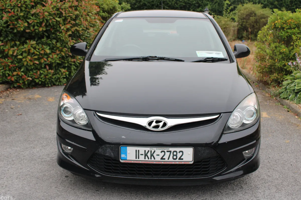 Hyundai i30 Hatchback, Diesel, 2011, Black