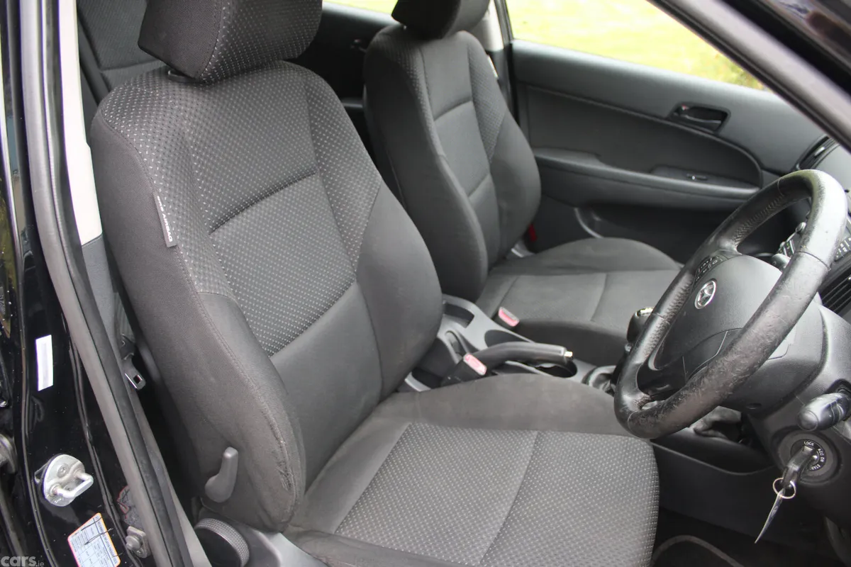 Hyundai i30 Hatchback, Diesel, 2011, Black