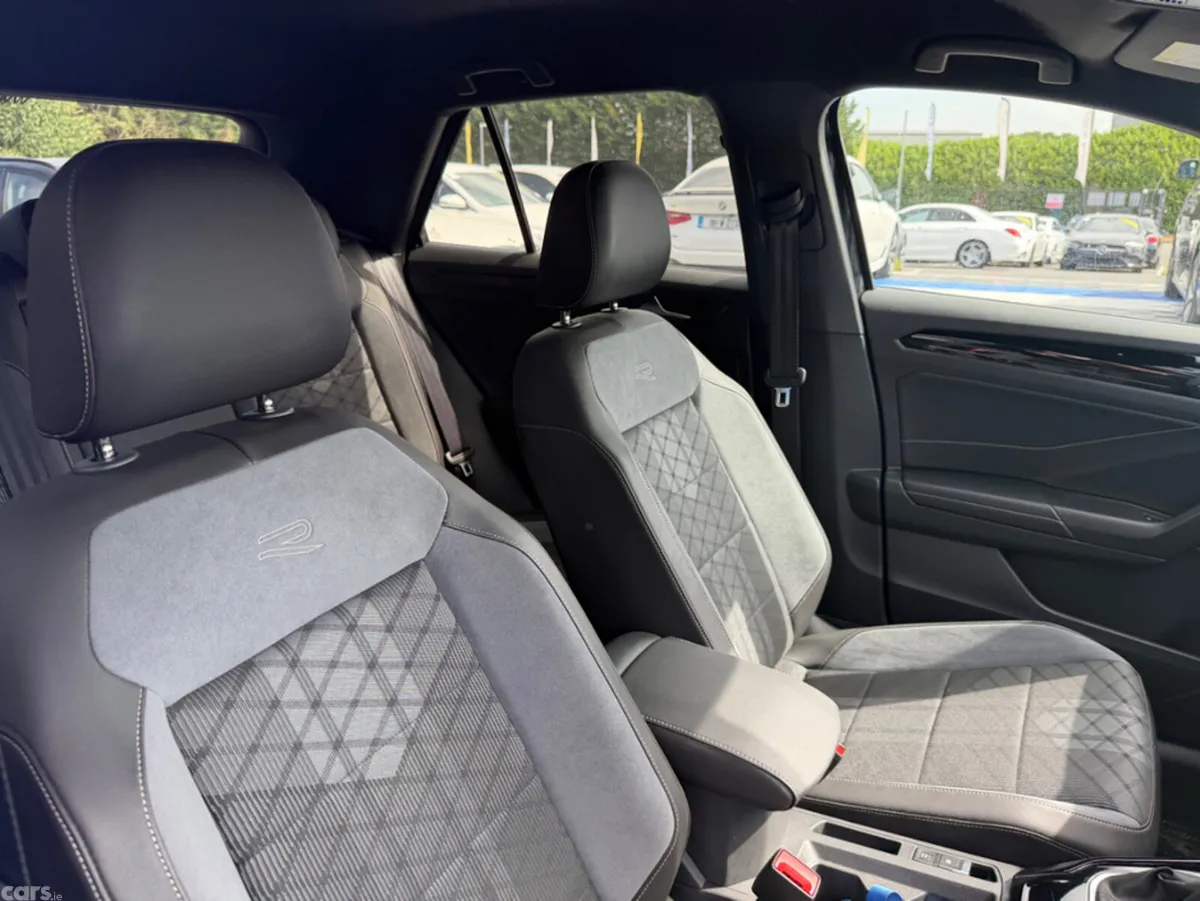 Volkswagen T-Roc SUV, Diesel, 2023, Black