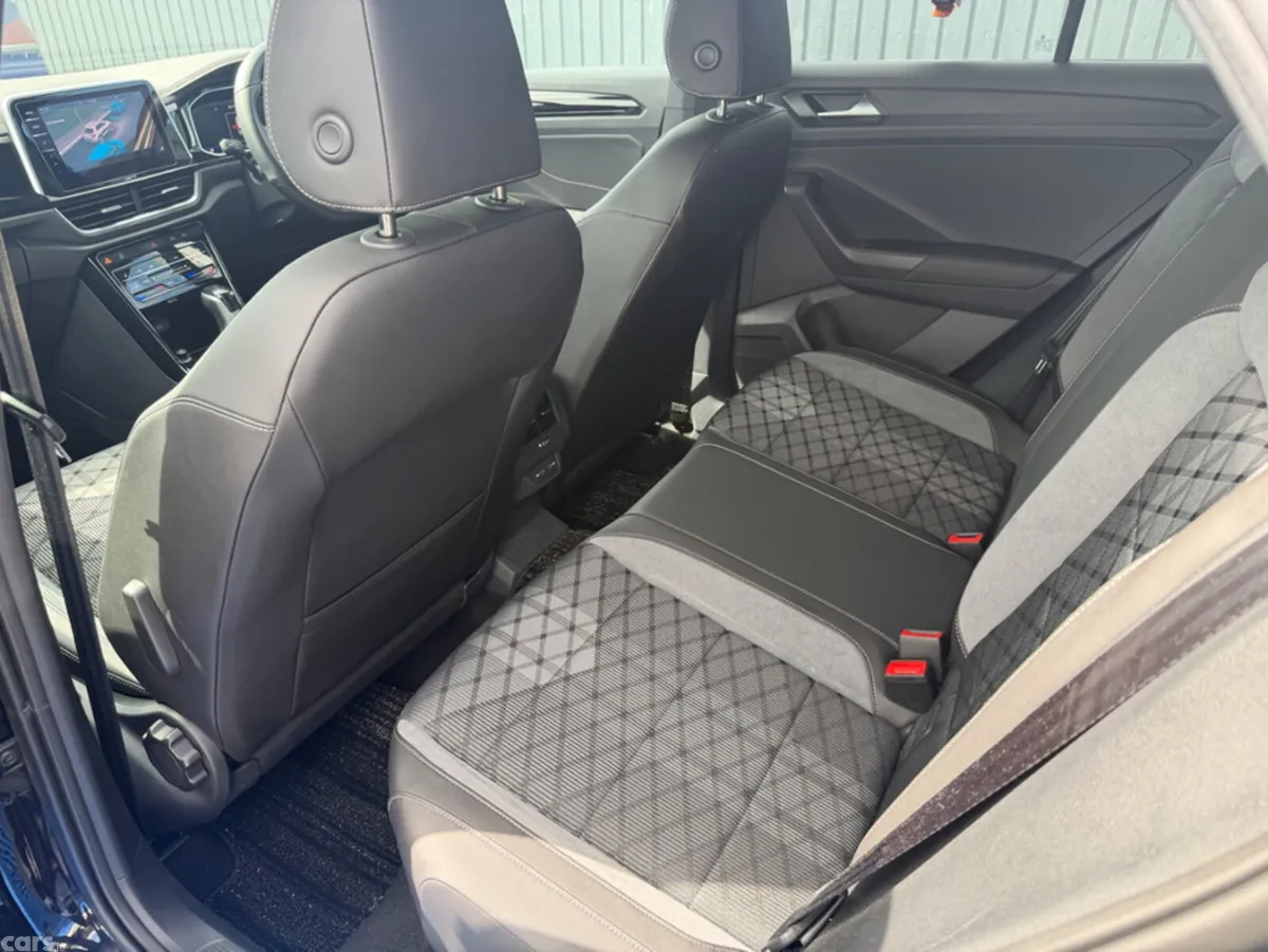 Volkswagen T-Roc SUV, Diesel, 2023, Black
