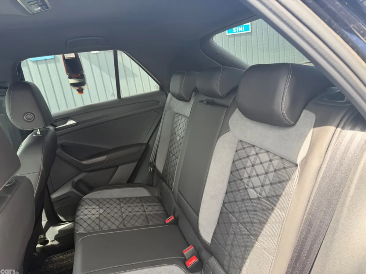 Volkswagen T-Roc SUV, Diesel, 2023, Black