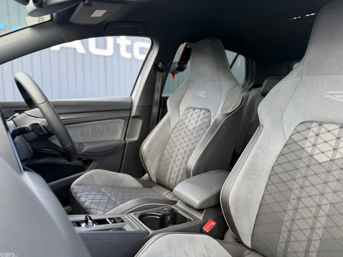Volkswagen Golf Hatchback, Petrol, 2021, Grey