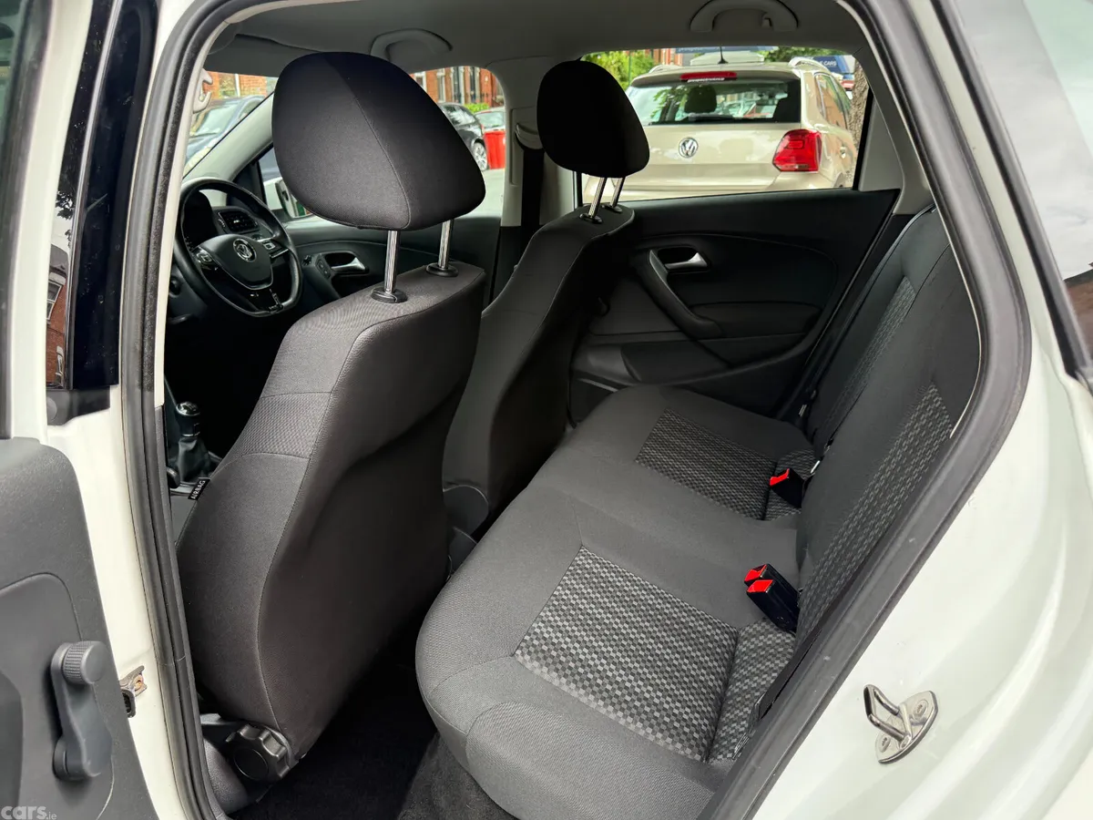 Volkswagen Polo Hatchback, Petrol, 2016, White