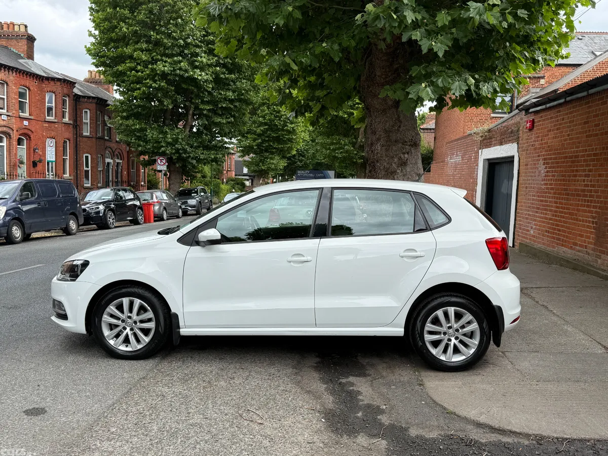 Volkswagen Polo Hatchback, Petrol, 2016, White