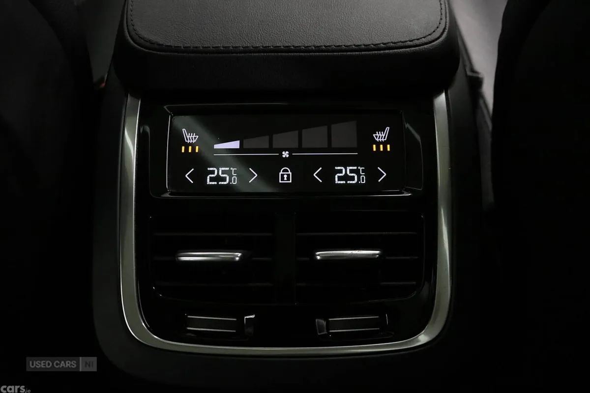 Volvo XC90 SUV, Diesel Hybrid, 2022, Silver
