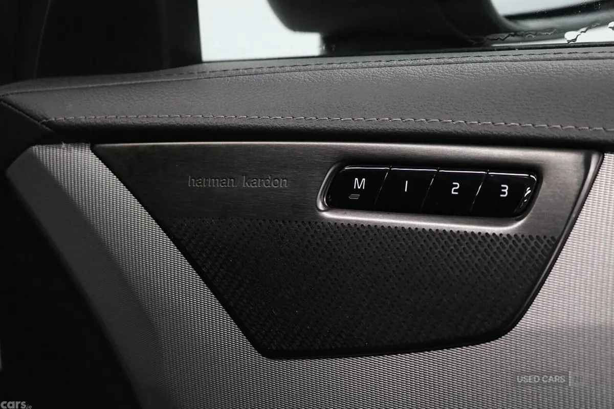 Volvo XC90 SUV, Diesel Hybrid, 2022, Silver