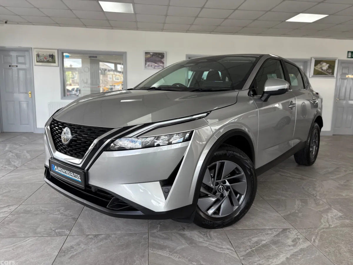 Nissan Qashqai SUV, Petrol, 2023, Silver