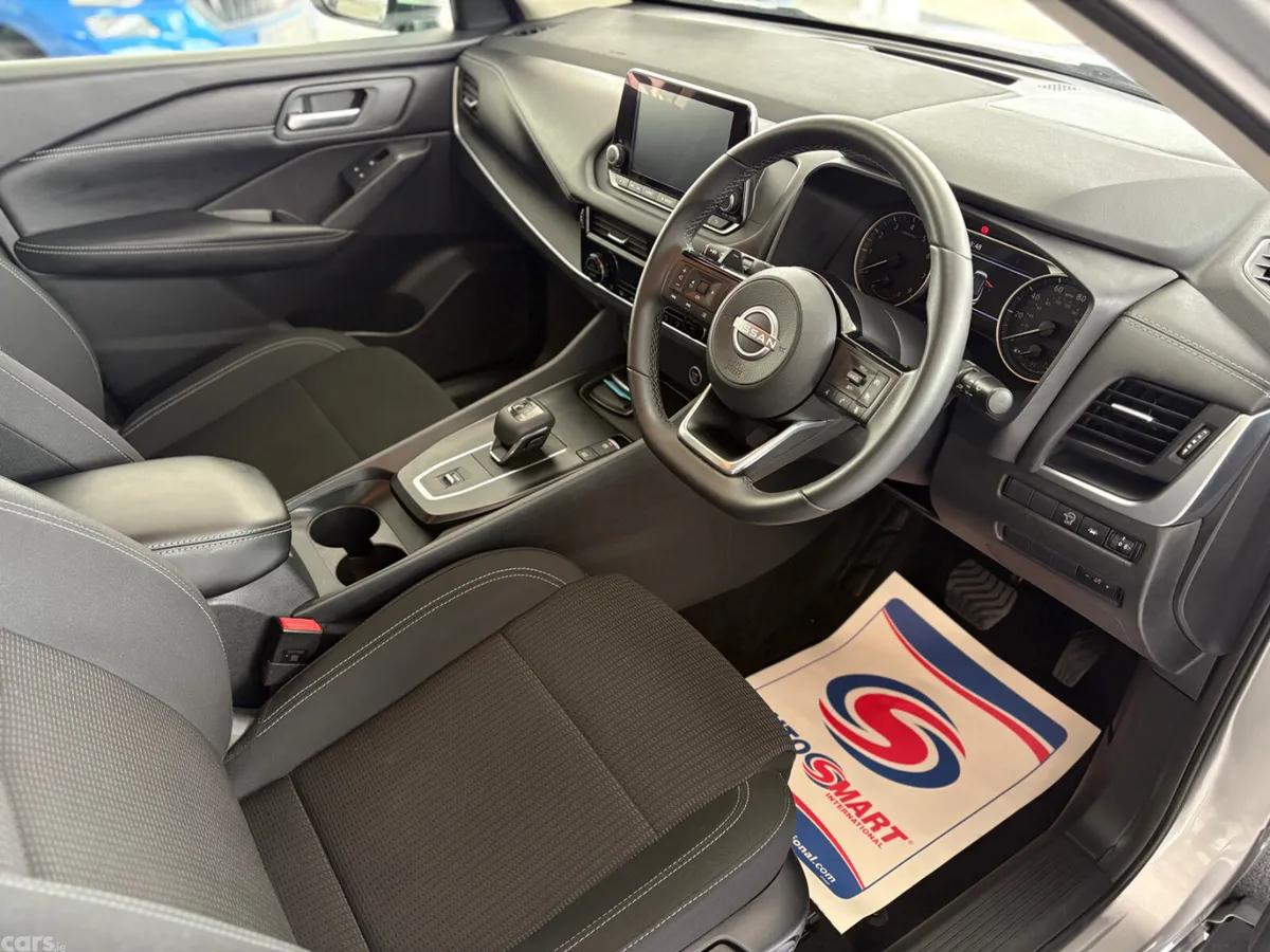 Nissan Qashqai SUV, Petrol, 2023, Silver