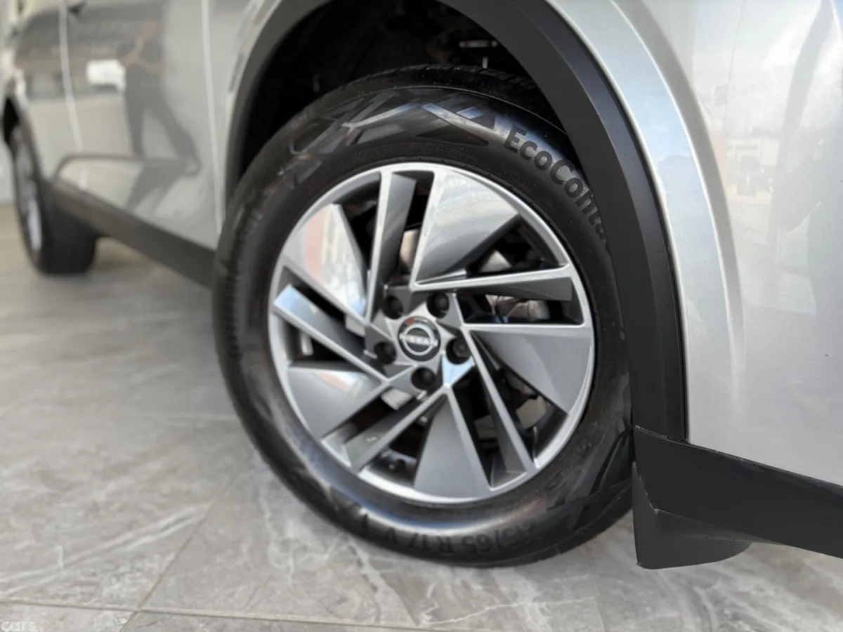 Nissan Qashqai SUV, Petrol, 2023, Silver