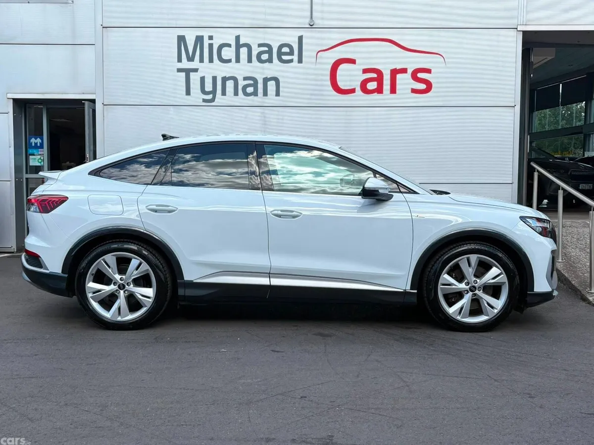 Audi Q4 e-tron SUV, Electric, 2023, White