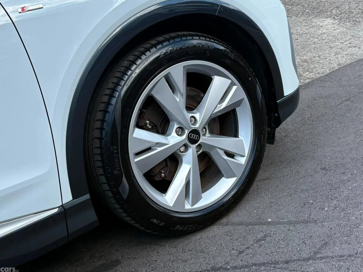 Audi Q4 e-tron SUV, Electric, 2023, White