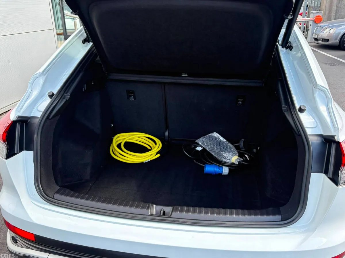 Audi Q4 e-tron SUV, Electric, 2023, White