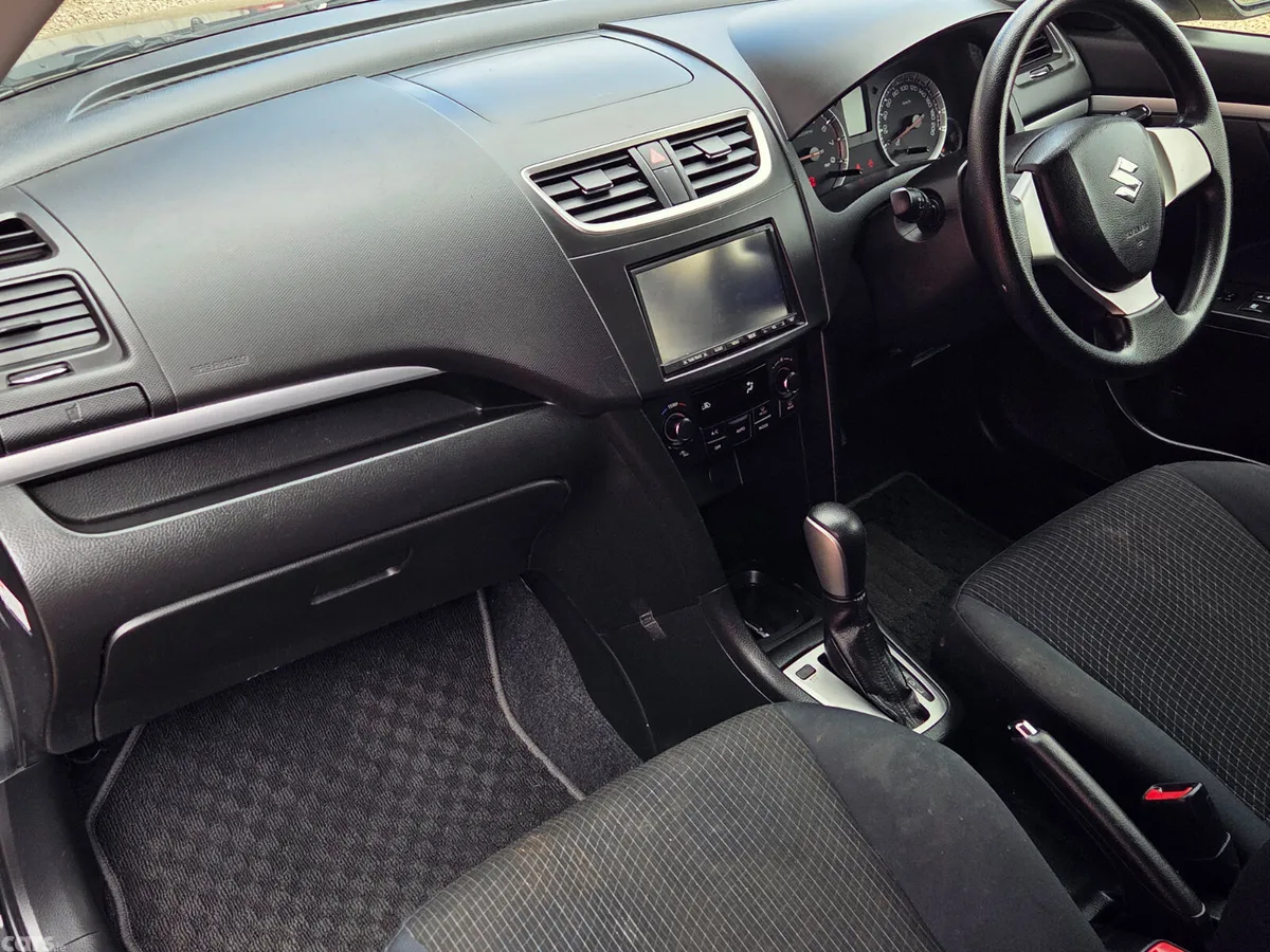 Suzuki Swift Hatchback, Petrol, 2016, Black