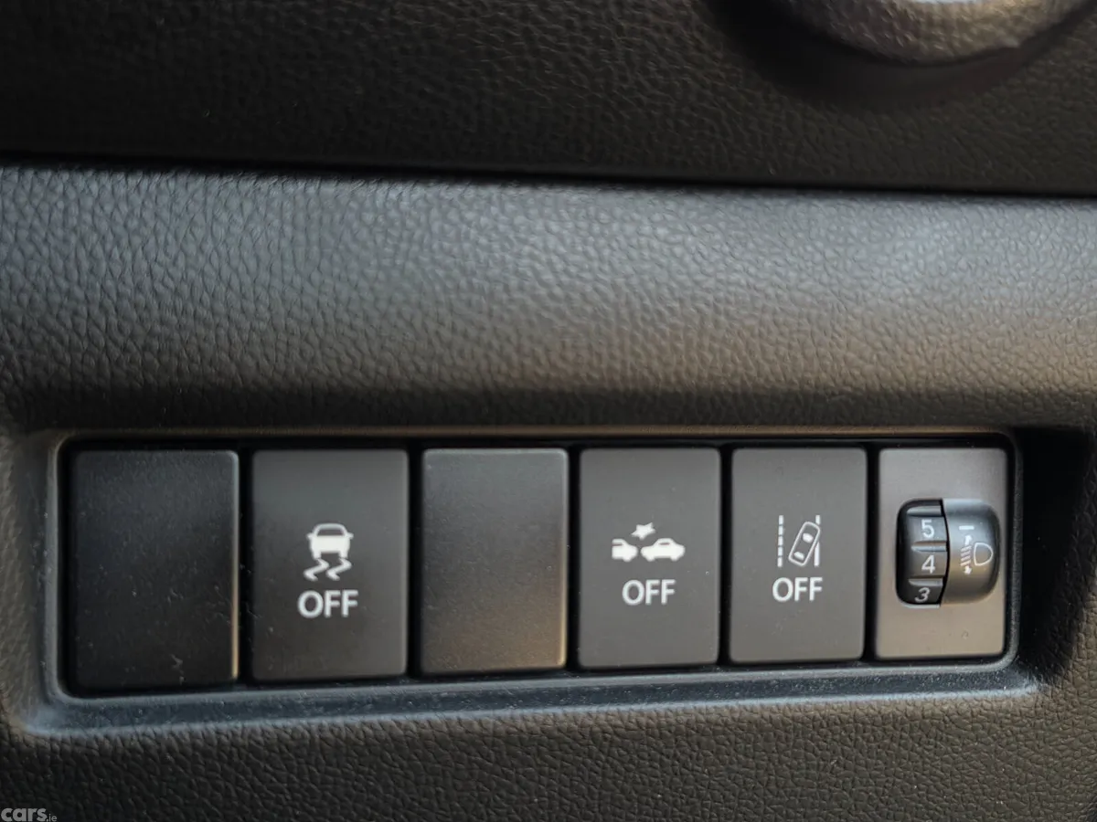 Suzuki Swift Hatchback, Petrol, 2020, Black