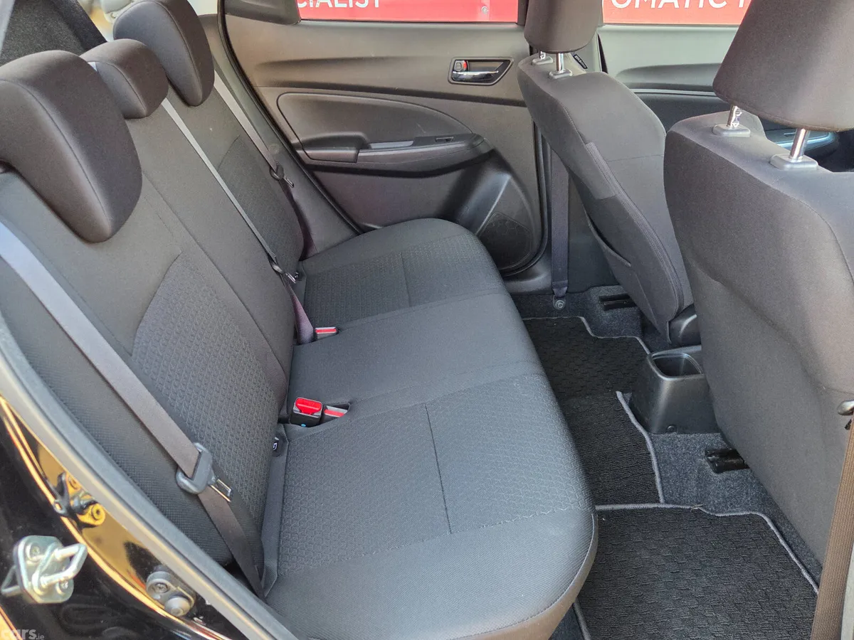 Suzuki Swift Hatchback, Petrol, 2020, Black