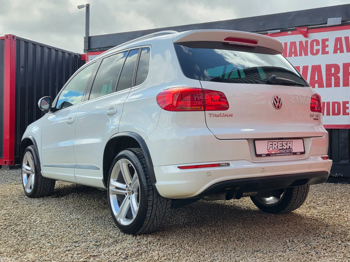 Volkswagen Tiguan SUV, Petrol, 2015, White
