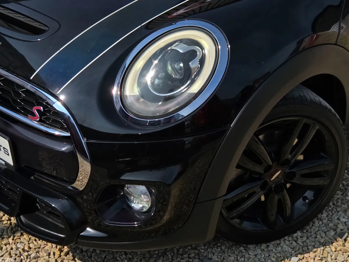 Mini Cooper Hatchback, Petrol, 2017, Black