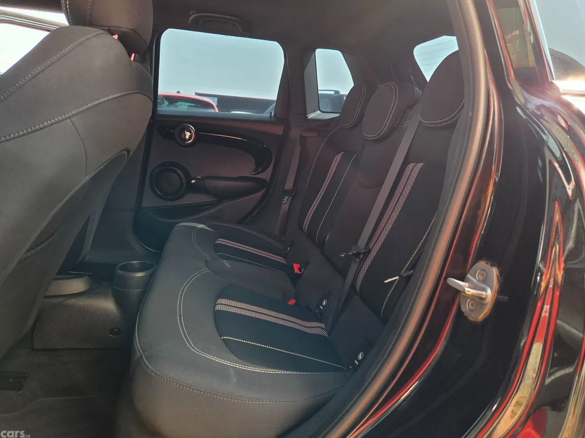 Mini Cooper Hatchback, Petrol, 2017, Black