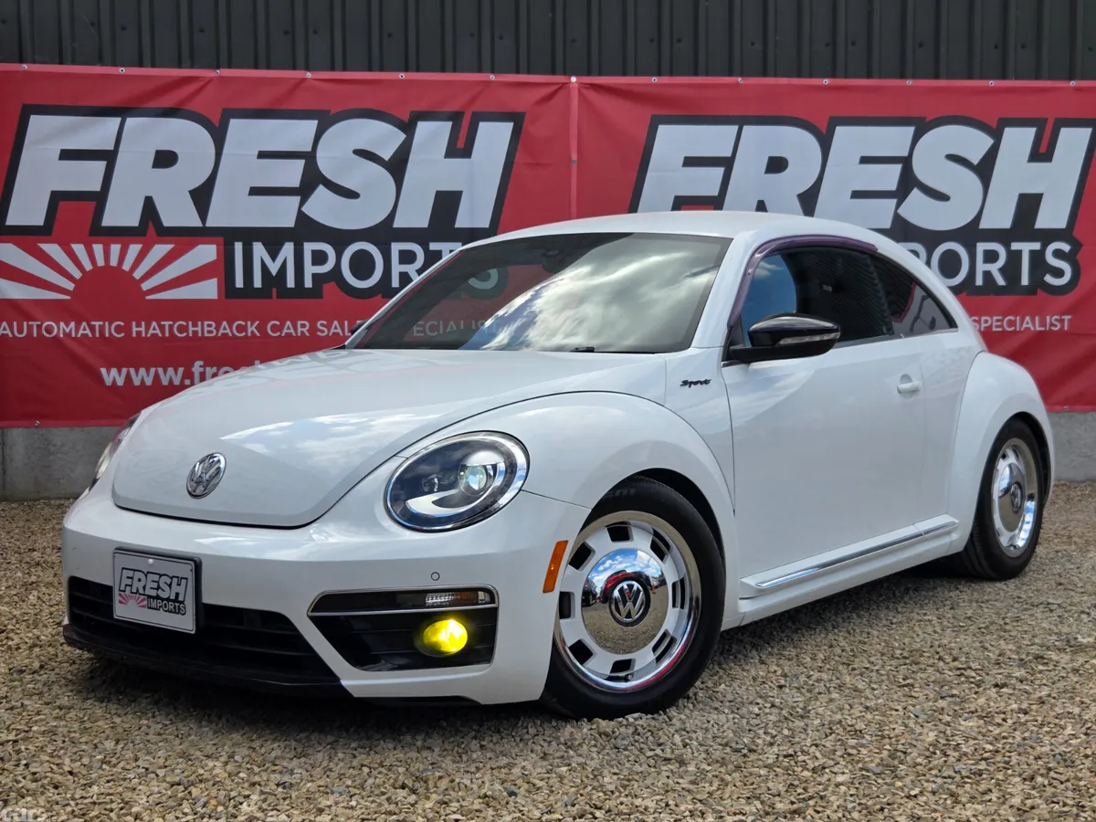 Volkswagen Beetle Hatchback, Petrol, 2014, White