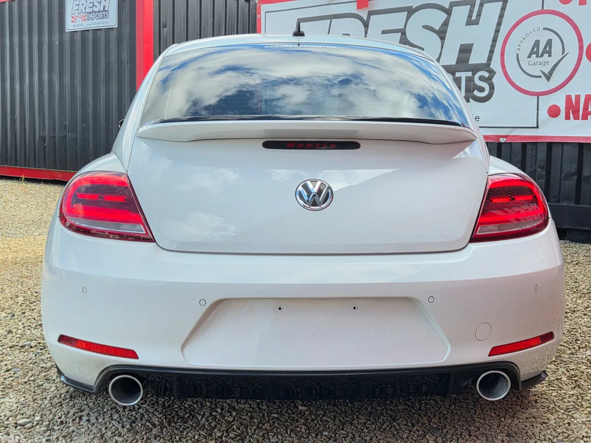 Volkswagen Beetle Hatchback, Petrol, 2014, White