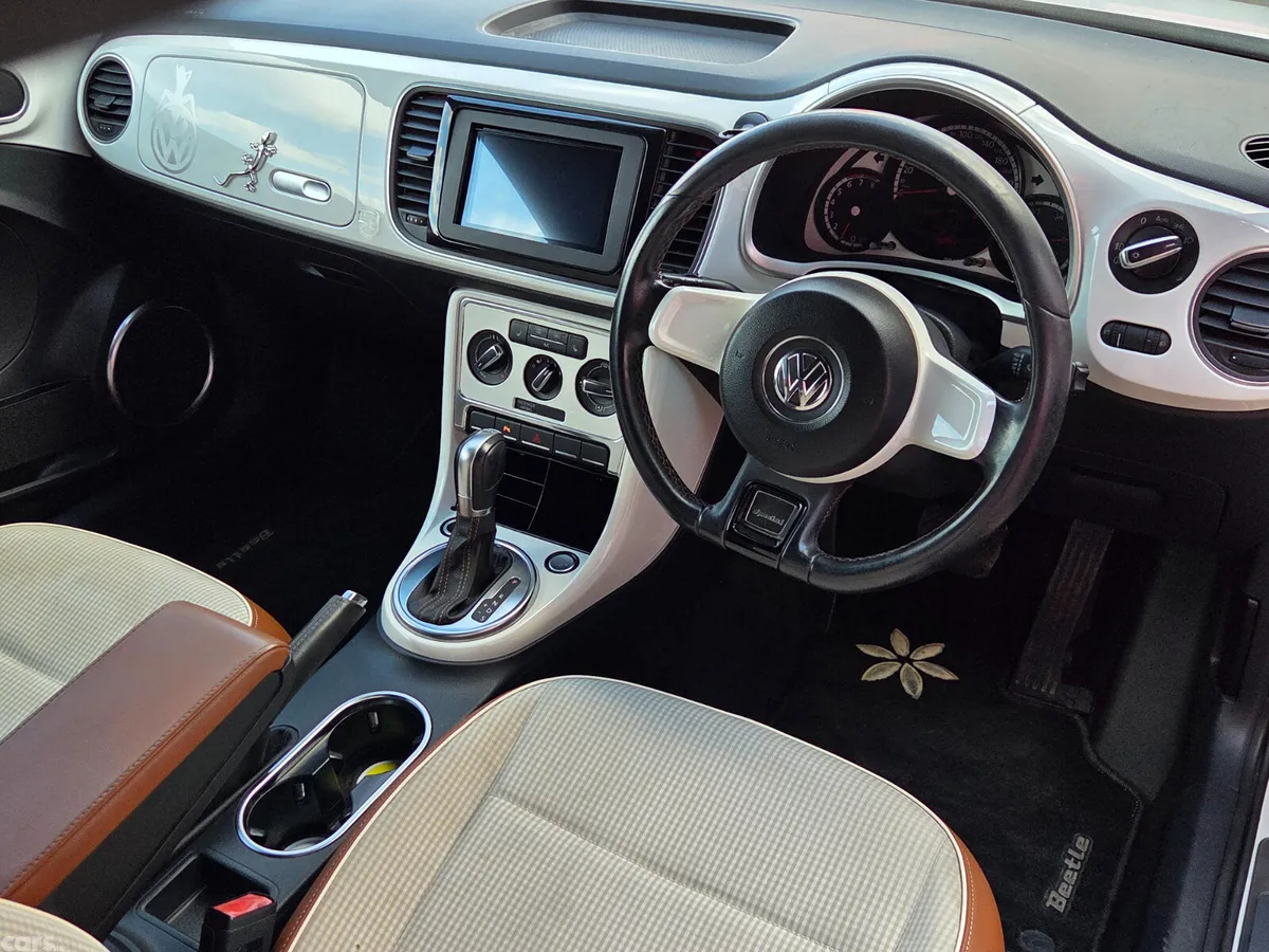 Volkswagen Beetle Hatchback, Petrol, 2014, White
