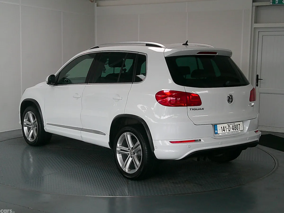 Volkswagen Tiguan SUV, Diesel, 2014, White