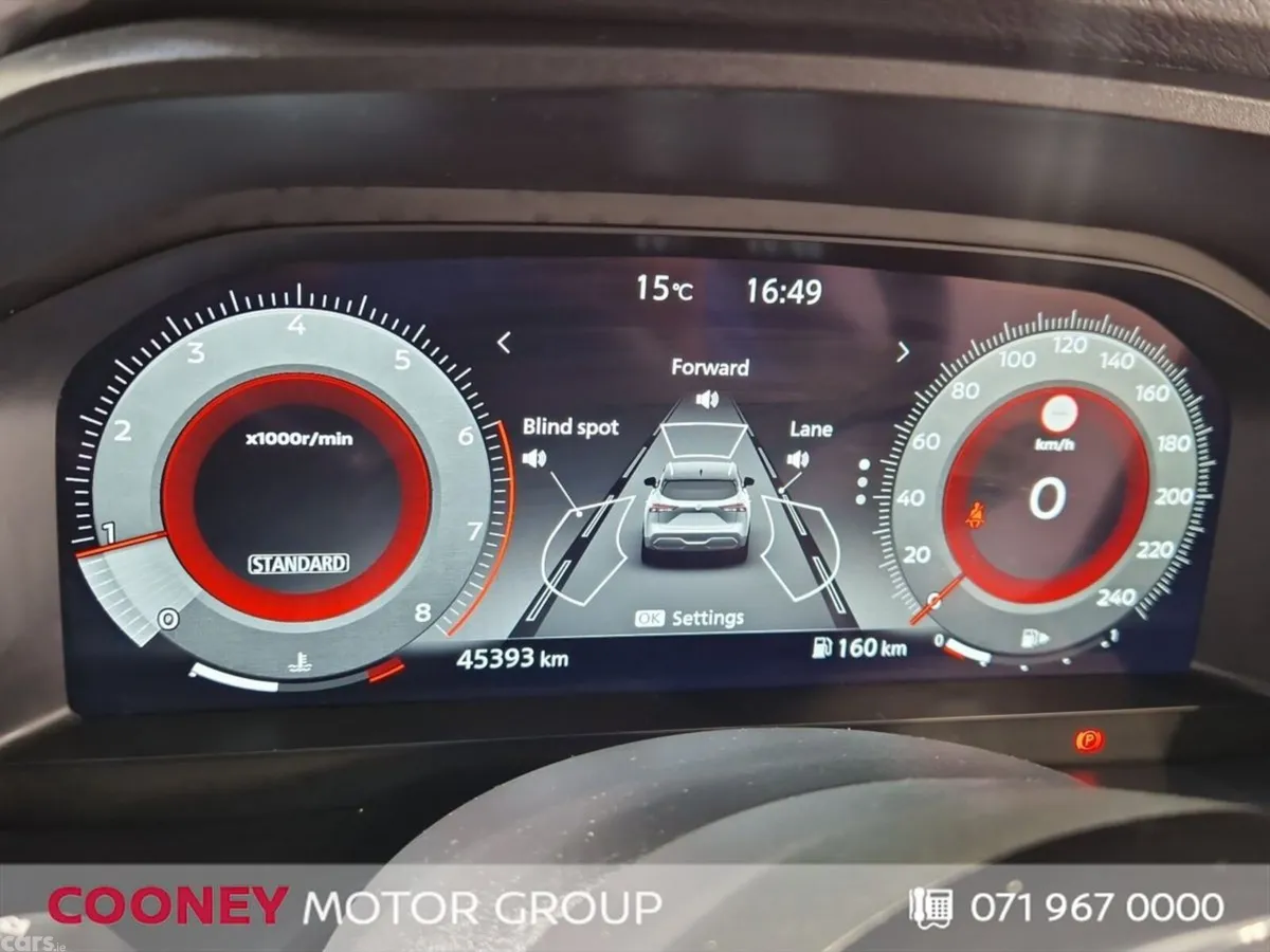 Nissan Qashqai MPV, Petrol, 2024, Red