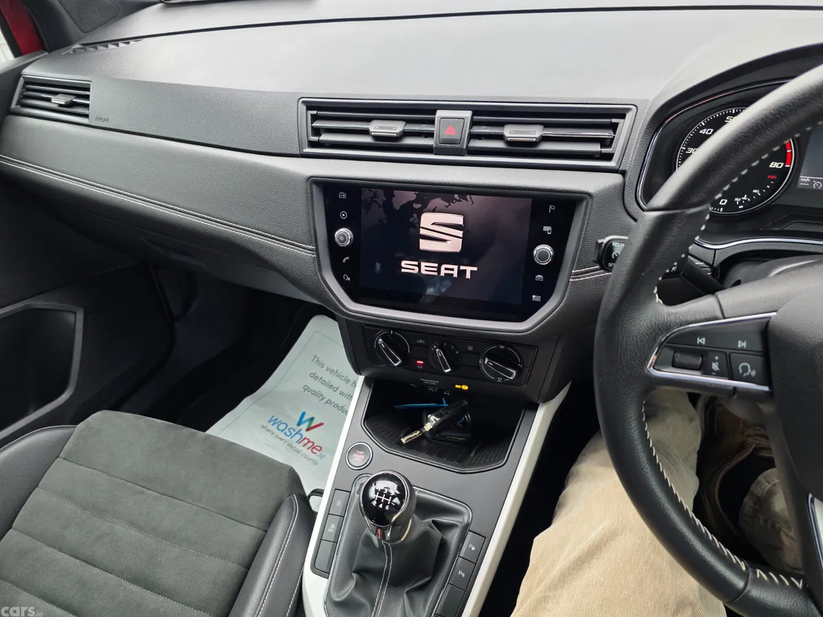 SEAT Arona SUV, Petrol, 2019, Red