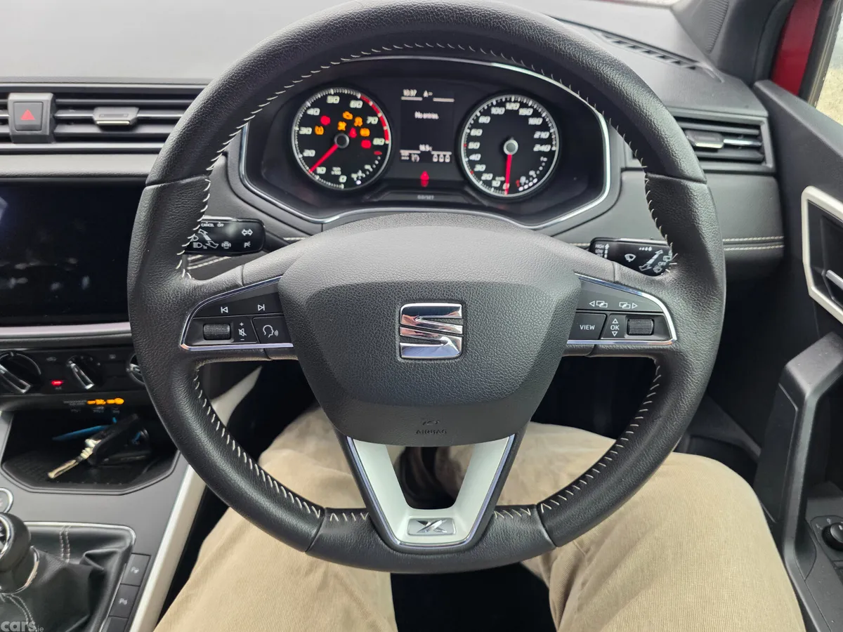 SEAT Arona SUV, Petrol, 2019, Red