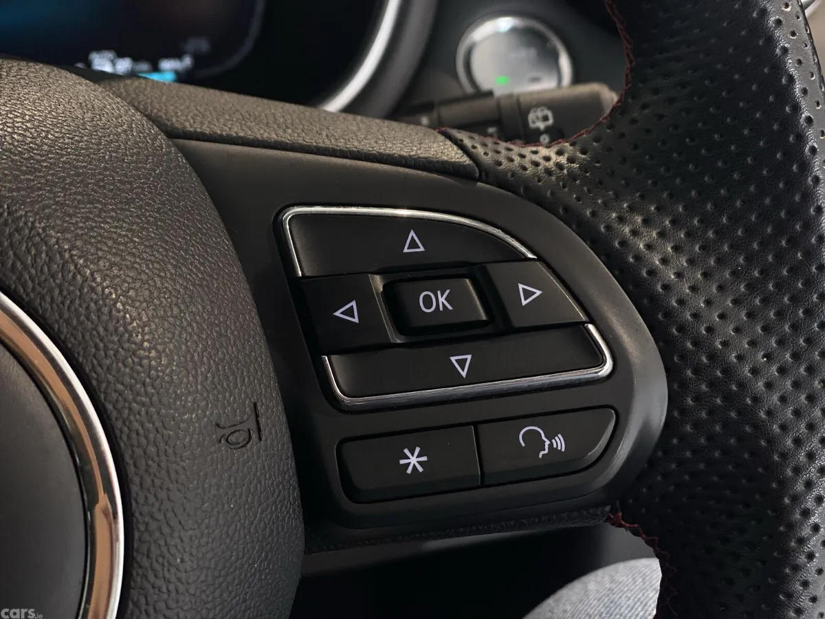 MG HS SUV, Petrol Hybrid, 2024, Black