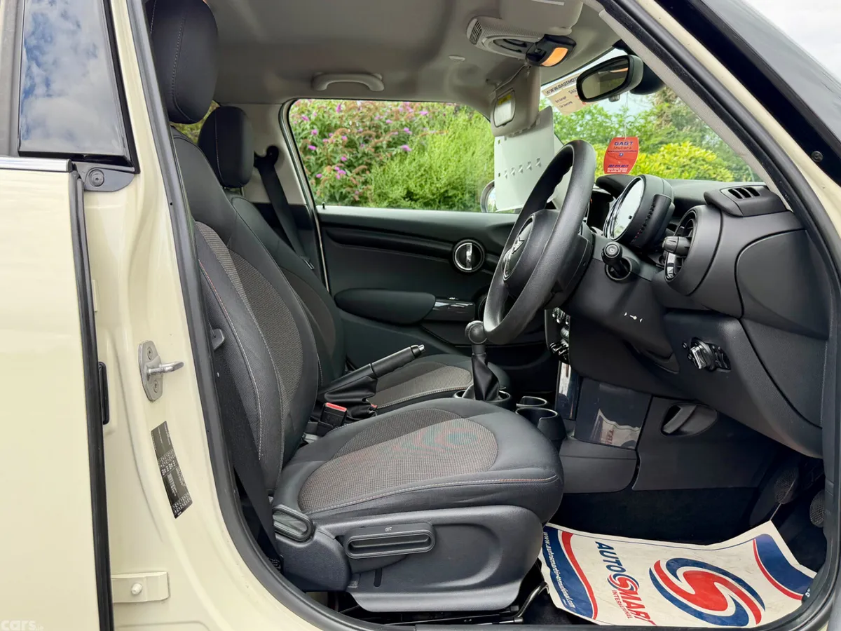 Mini Cooper Hatchback, Petrol, 2015, White
