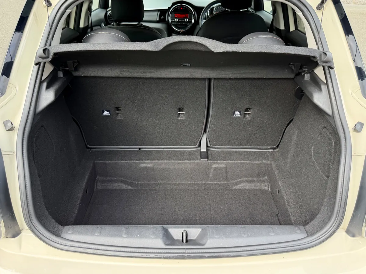 Mini Cooper Hatchback, Petrol, 2015, White