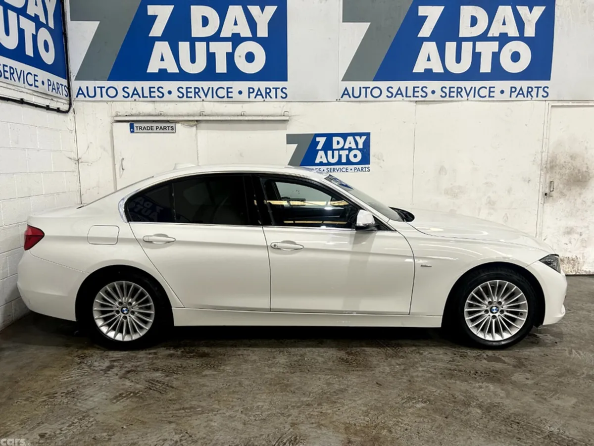 BMW 3-Series Saloon, Diesel, 2017, White