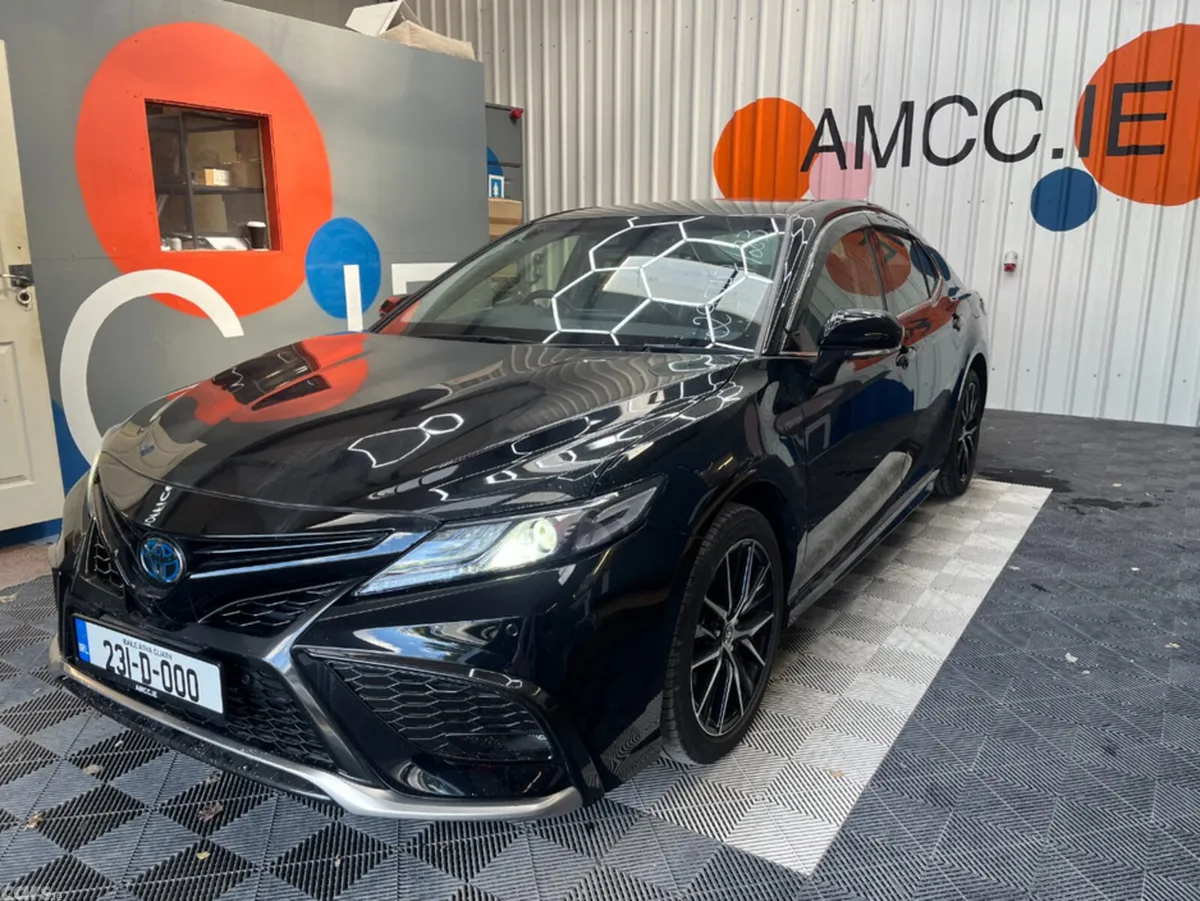 Toyota Camry Saloon, Petrol Hybrid, 2023, Black