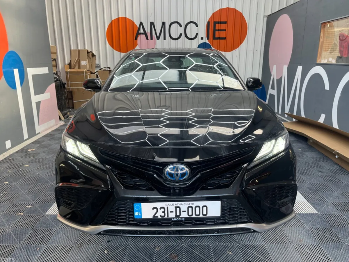 Toyota Camry Saloon, Petrol Hybrid, 2023, Black