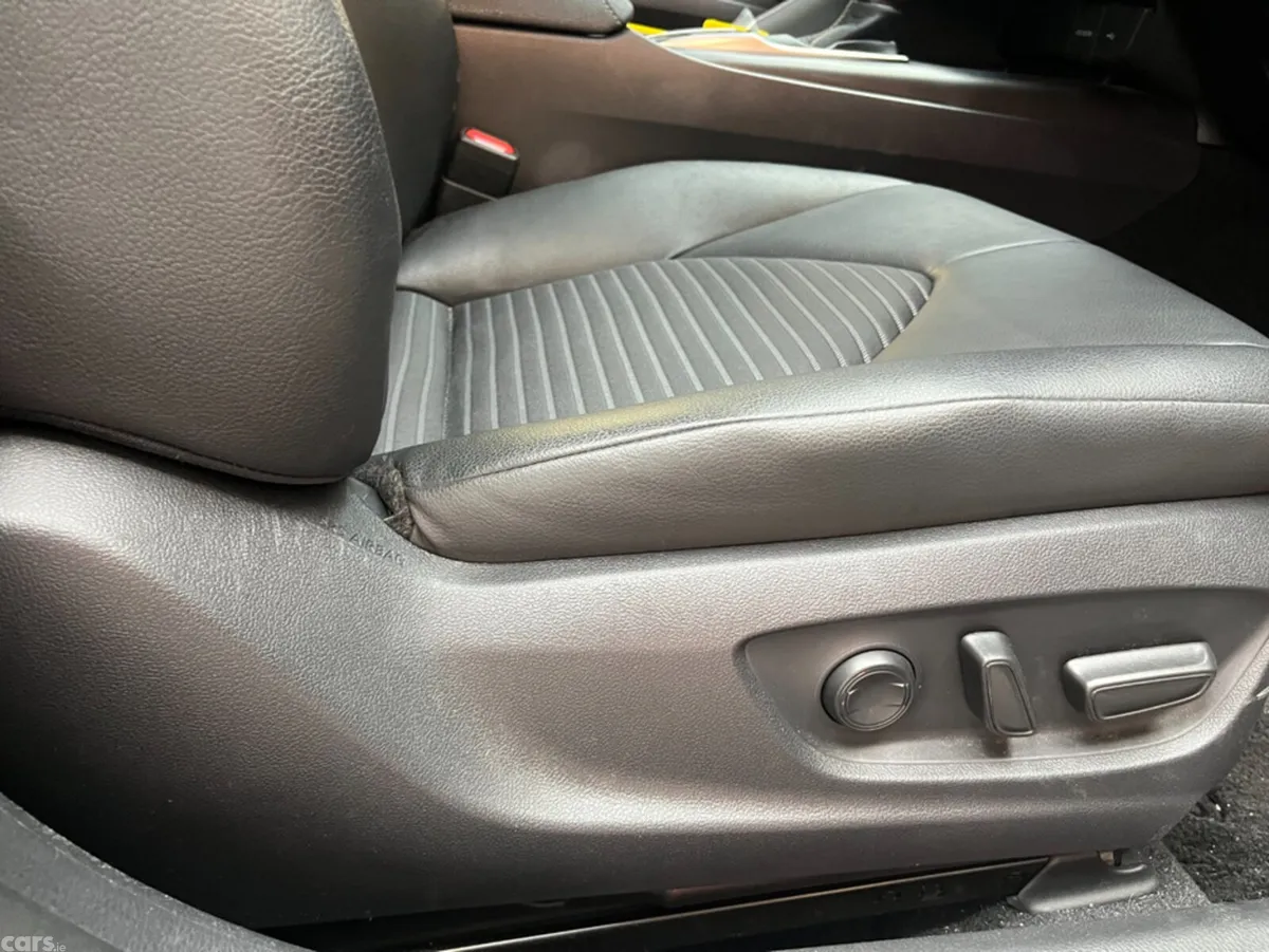 Toyota Camry Saloon, Petrol Hybrid, 2023, Black