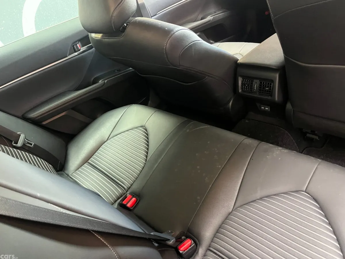 Toyota Camry Saloon, Petrol Hybrid, 2023, Black
